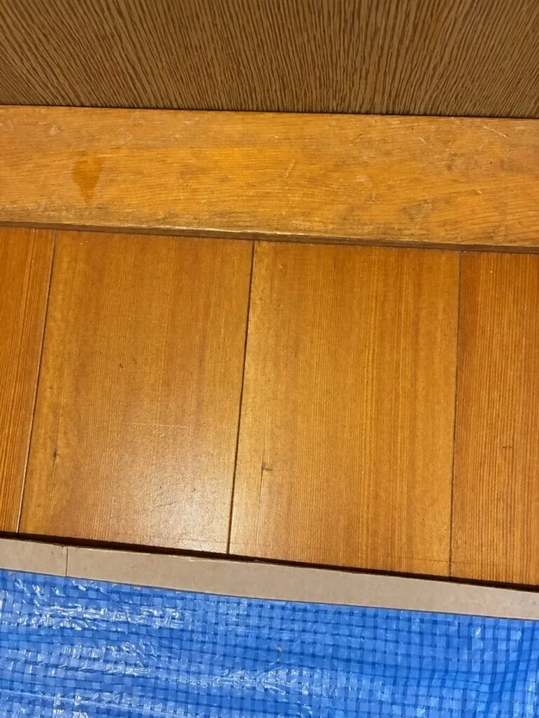 床の傷、張り替える前に「リペア」という選択肢